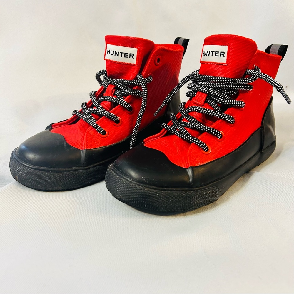 Hunter for target kids red shoea